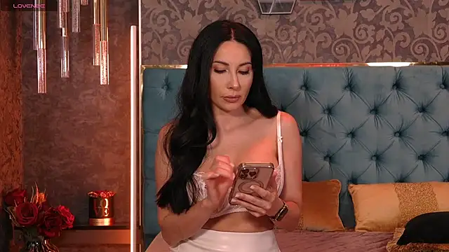 Vanessao1 online show from June 2026 07:11:01 AM