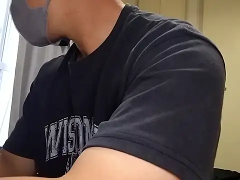 Snapshot of taaaaaa- chatting on October 2025 07:18:01 AM taaaaaa- online show from October 2025 07:18:01 AM