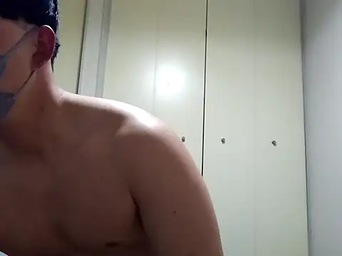 Snapshot of taaaaaa- chatting on December 2025 12:00:02 PM taaaaaa- online show from December 2025 12:00:02 PM