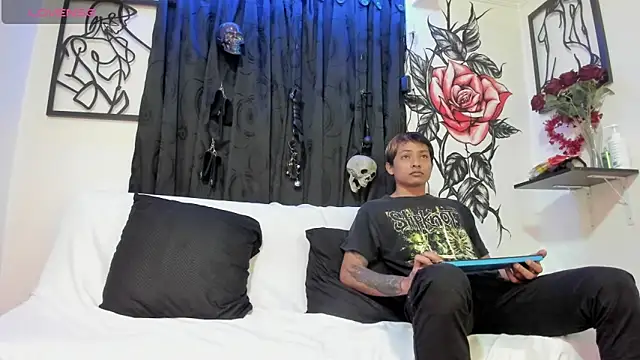 Snapshot of KratosAfroditacs chatting on March 2025 03:57:02 PM KratosAfroditacs online show from March 2025 03:57:02 PM