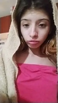 Snapshot of KratosAfroditacs chatting on September 2025 06:00:01 PM KratosAfroditacs online show from September 2025 06:00:01 PM