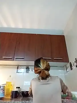 Snapshot of KratosAfroditacs chatting on October 2025 02:00:01 AM KratosAfroditacs online show from October 2025 02:00:01 AM