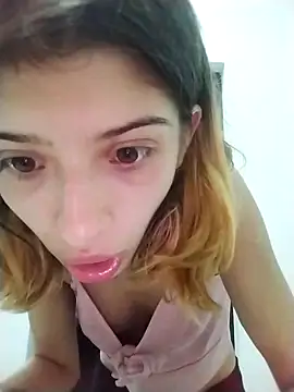 Snapshot of KratosAfroditacs chatting on November 2025 09:19:01 AM KratosAfroditacs online show from November 2025 09:19:01 AM