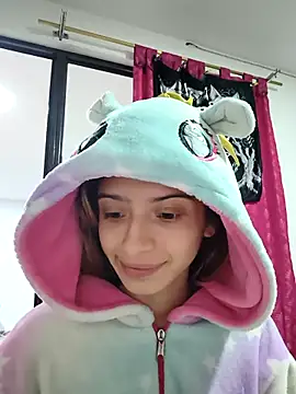 Snapshot of KratosAfroditacs chatting on March 2026 04:45:01 PM KratosAfroditacs online show from March 2026 04:45:01 PM