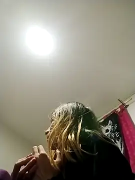 Snapshot of KratosAfroditacs chatting on April 2026 02:39:02 AM KratosAfroditacs online show from April 2026 02:39:02 AM