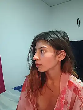 KratosAfroditacs online show from July 2026 06:36:01 PM