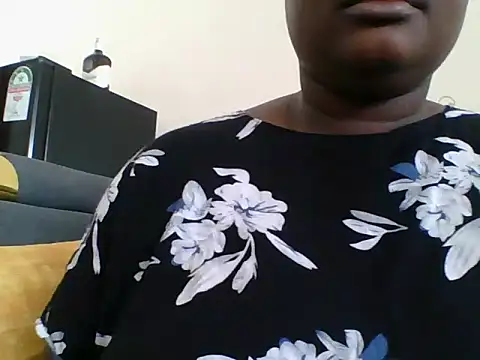 Snapshot of Nubian_Nefertiti chatting on April 2026 07:07:01 AM Nubian Nefertiti online show from April 2026 07:07:01 AM