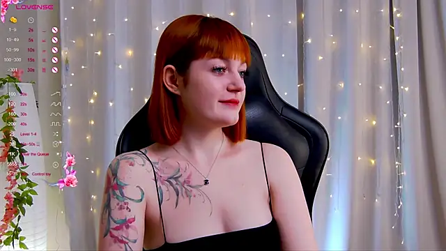 Ashley Nicks online show from October 2025 02:09:01 AM