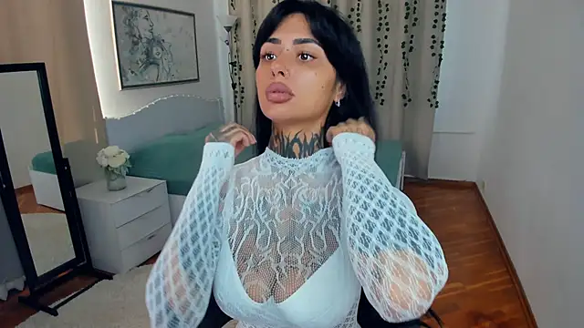 CharimgSabrina online show from September 2025 07:08:02 AM