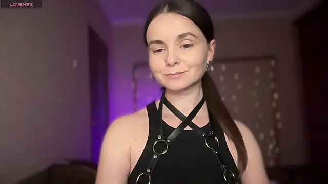 lanaloulou online show from October 2025 10:06:02 PM