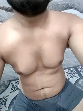 Snapshot of horniestboi chatting on November 2025 07:31:01 AM horniestboi online show from November 2025 07:31:01 AM