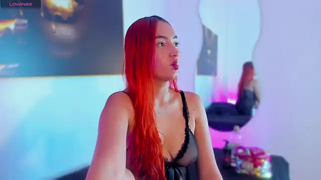 SahraJohnsonn online show from March 2025 12:28:01 PM