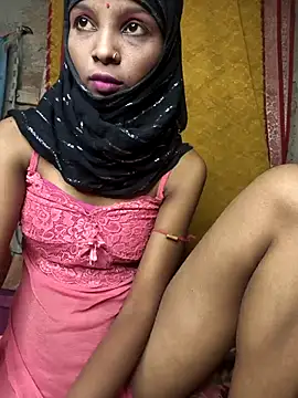 Snapshot of Cutesoma01 chatting on October 2025 04:31:02 PM Cutesoma01 online show from October 2025 04:31:02 PM