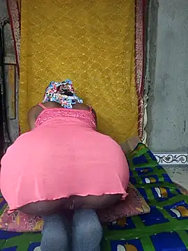 Snapshot of Cutesoma01 chatting on November 2025 04:31:02 PM Cutesoma01 online show from November 2025 04:31:02 PM