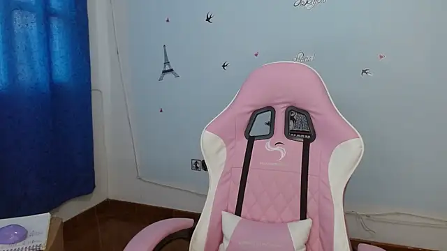 Snapshot of nanis_milf chatting on April 2026 01:19:01 PM nanis milf online show from April 2026 01:19:01 PM