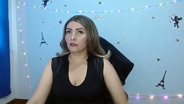 Snapshot of nanis_milf chatting on April 2026 03:50:02 PM nanis milf online show from April 2026 03:50:02 PM