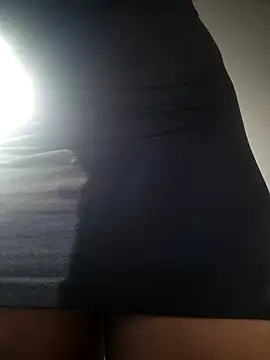 Isabella Varella online show from September 2025 12:50:02 PM