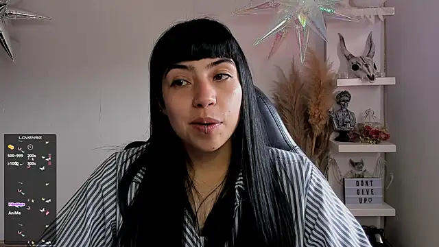 Saraa Desiree online show from March 2025 09:40:02 PM