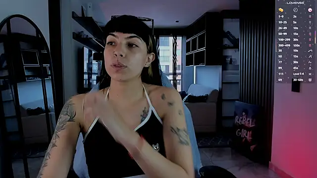 Saraa Desiree online show from February 2026 07:51:02 PM