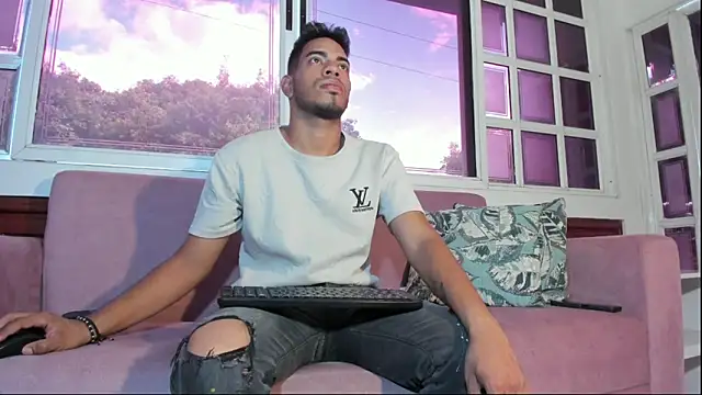 ETHAN DRAVEN online show from September 2025 07:14:02 PM