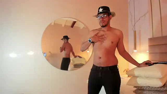 ETHAN DRAVEN online show from October 2025 07:34:01 PM