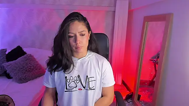 isabella winkler online show from March 2025 07:59:02 PM