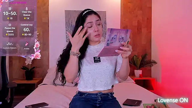 isabella winkler online show from May 2026 12:10:01 PM