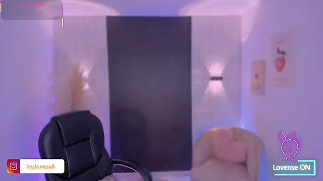 IvyJonesX online show from June 2026 11:30:02 PM