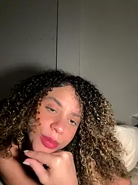 Snapshot of KittyTwerk_2 chatting on October 2025 01:20:02 PM KittyTwerk 2 online show from October 2025 01:20:02 PM