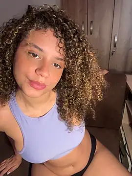 Snapshot of KittyTwerk_2 chatting on June 2026 08:12:02 PM KittyTwerk 2 online show from June 2026 08:12:02 PM