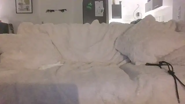 Valentinette online show from January 2026 08:10:02 PM