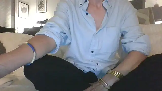 Valentinette online show from May 2026 07:09:01 PM