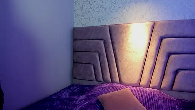 Snapshot of elaia_muller_ chatting on November 2025 04:24:01 AM elaia muller online show from November 2025 04:24:01 AM