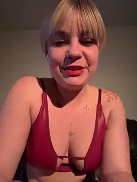 Biana Fernan online show from March 2026 10:04:02 PM