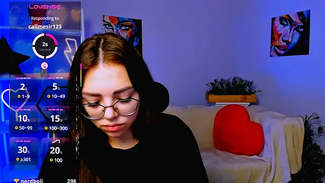 Snapshot of kiki_swan chatting on March 2025 10:27:02 AM kiki swan online show from March 2025 10:27:02 AM