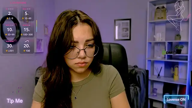 Snapshot of kiki_swan chatting on March 2025 07:47:02 AM kiki swan online show from March 2025 07:47:02 AM