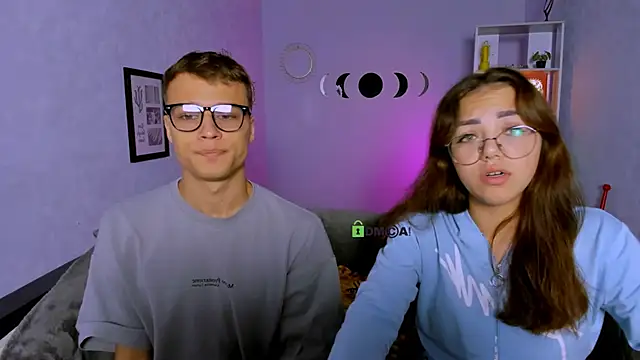 Snapshot of kiki_swan chatting on October 2025 06:00:01 AM kiki swan online show from October 2025 06:00:01 AM