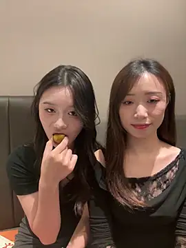 Snapshot of TOP_yoyo chatting on October 2025 01:00:01 PM TOP yoyo online show from October 2025 01:00:01 PM