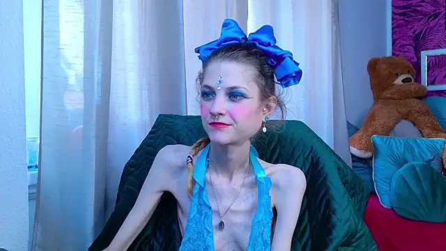 KittyRaine online show from May 2026 12:32:01 PM