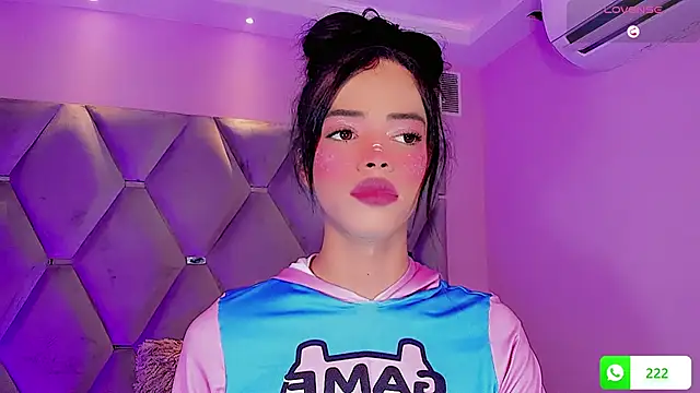 Snapshot of Nina_Keyli chatting on November 2025 07:41:02 PM Nina Keyli online show from November 2025 07:41:02 PM