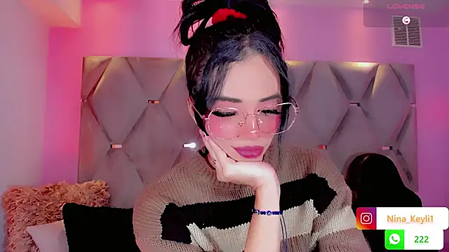 Snapshot of Nina_Keyli chatting on November 2025 09:57:02 PM Nina Keyli online show from November 2025 09:57:02 PM