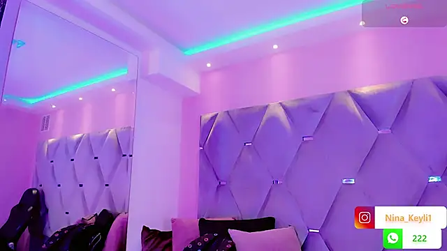 Snapshot of Nina_Keyli chatting on December 2025 07:53:02 PM Nina Keyli online show from December 2025 07:53:02 PM