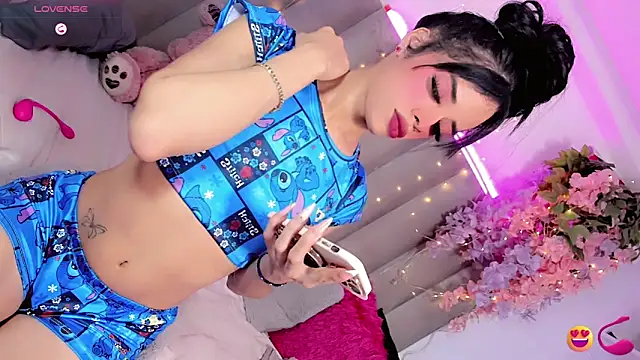Nina Keyli online show from May 2026 07:20:02 PM