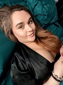 Juicy PeachLux online show from January 2026 04:12:01 PM