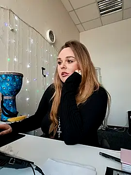 Juicy PeachLux online show from February 2026 08:40:02 AM