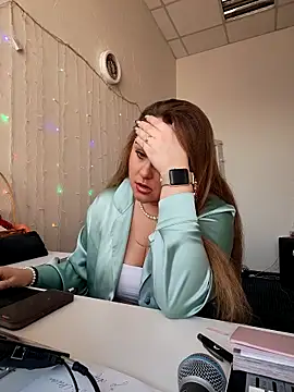 Juicy PeachLux online show from March 2026 06:52:02 AM