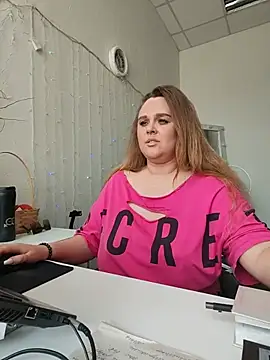 Juicy PeachLux online show from May 2026 07:56:02 AM