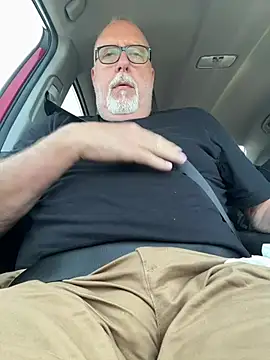 superbearboss online show from July 2026 05:15:02 PM