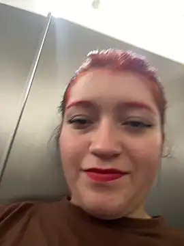 Snapshot of Karina_Leon chatting on December 2025 09:10:02 PM Karina Leon online show from December 2025 09:10:02 PM