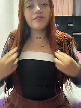 Snapshot of Karina_Leon chatting on February 2026 07:59:01 PM Karina Leon online show from February 2026 07:59:01 PM